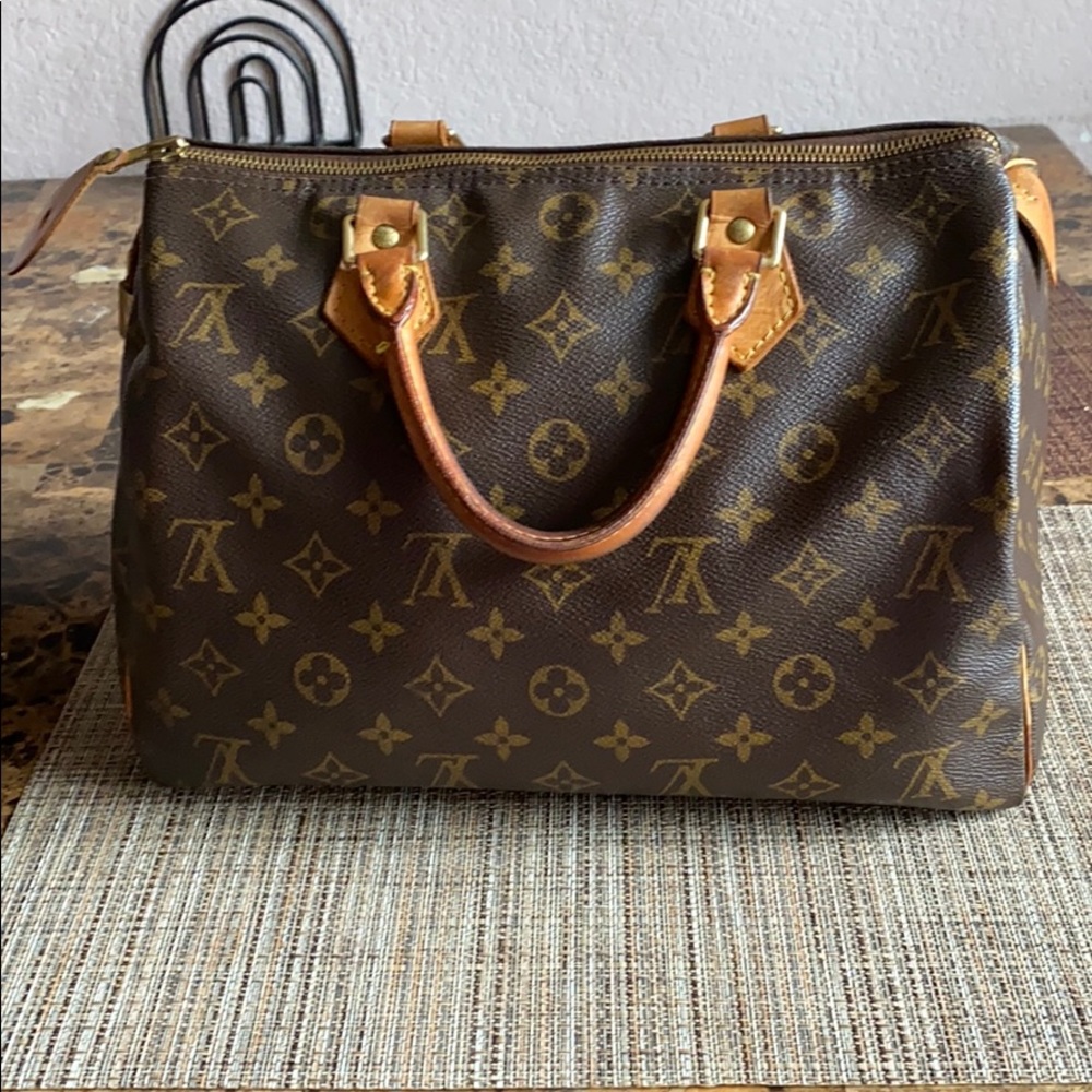 Louis Vuitton Speedy 30